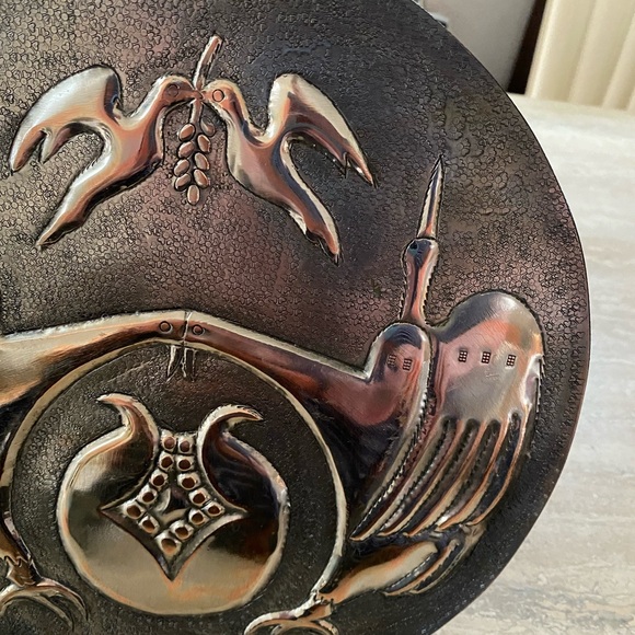 Vintage copper engraved etched stunning wall decorative plate. Symbol of LOVE ❤️ - Picture 7 of 15